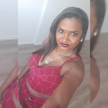 Babysitting Jobs in Salvador: babysitting job Aline