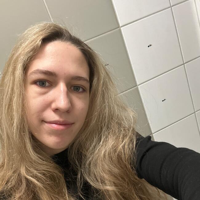 Babysitter in Ljubljana: Nina