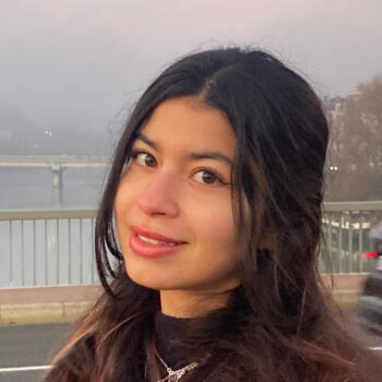 Babysitter in Singapore: Johana