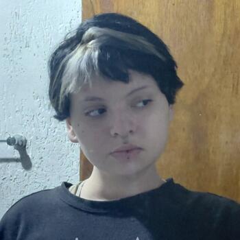 Babysitter Mogi das Cruzes: Julia