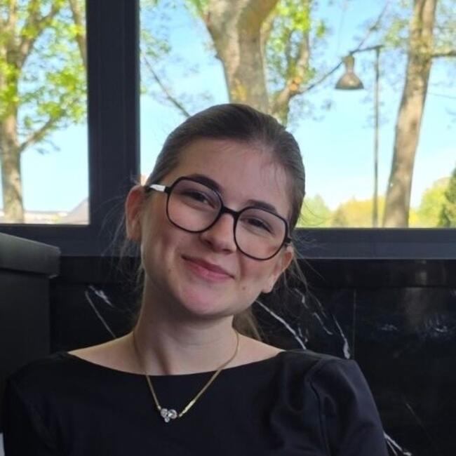 Babysitter in Rennes: Clémence