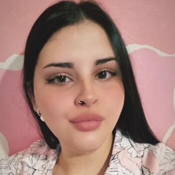 Niñera en San Isidro: Agustina