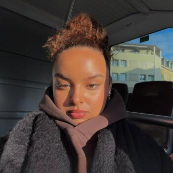 Babysitter in Basel: Melina