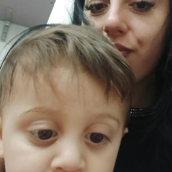 Babysitter in Rome: Ilaria