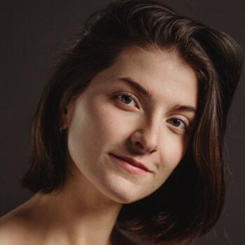 Babysitter in Beaumont-sur-Oise: Ewane