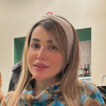 Nanny in Milan: Niusha