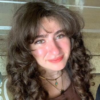 Babysitter in New Cairo: Jana