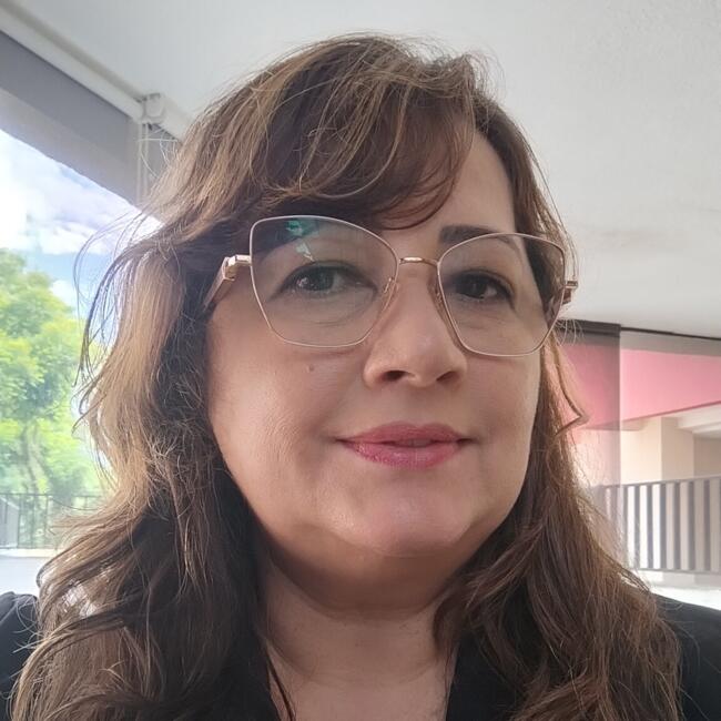 Babysitter in Mauá: Vania