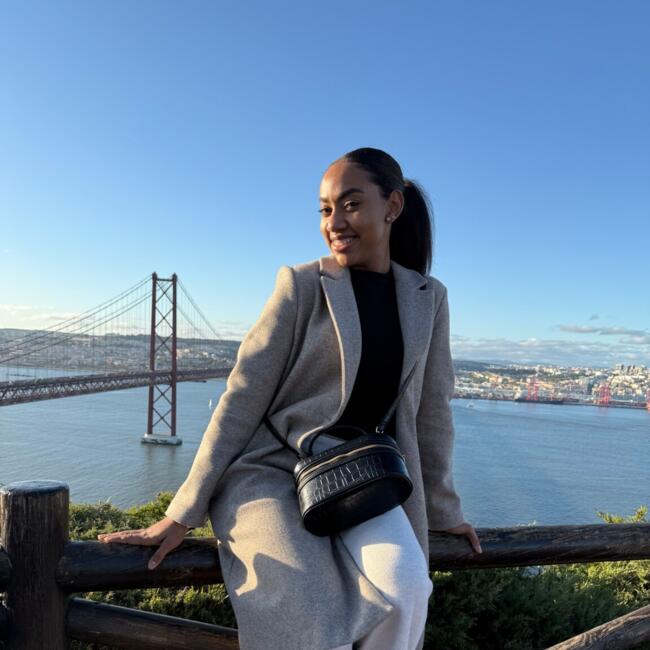 Babysitter em Albufeira: Anna