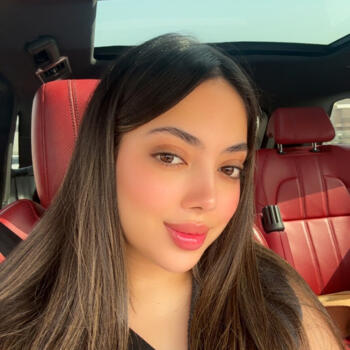 Babysitter in Dubai: Zineb