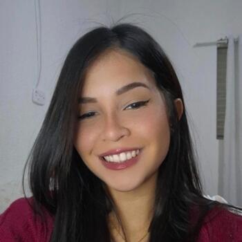 Babysitter Sumaré: Julia