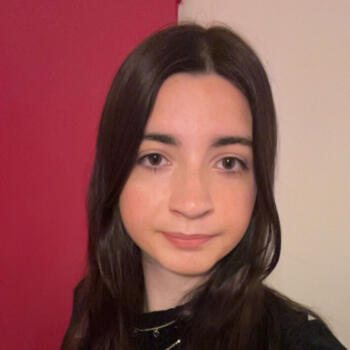 Babysitter in Nesmy: Doriane
