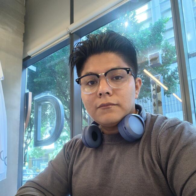 Babysitting job in Mexico City: Héctor