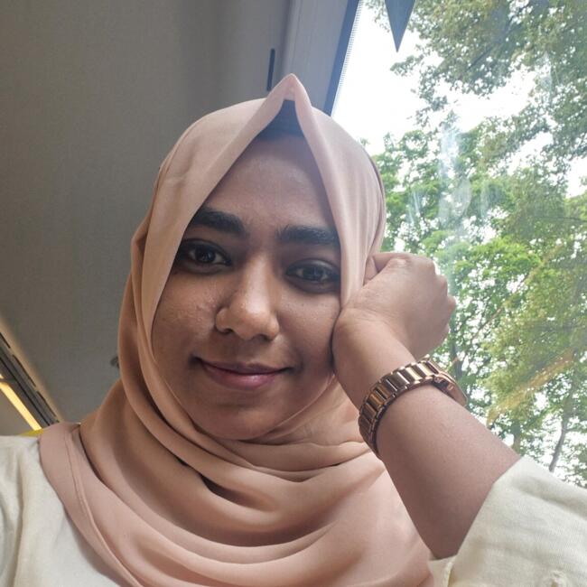 Babysitter in Berlin: Fathima