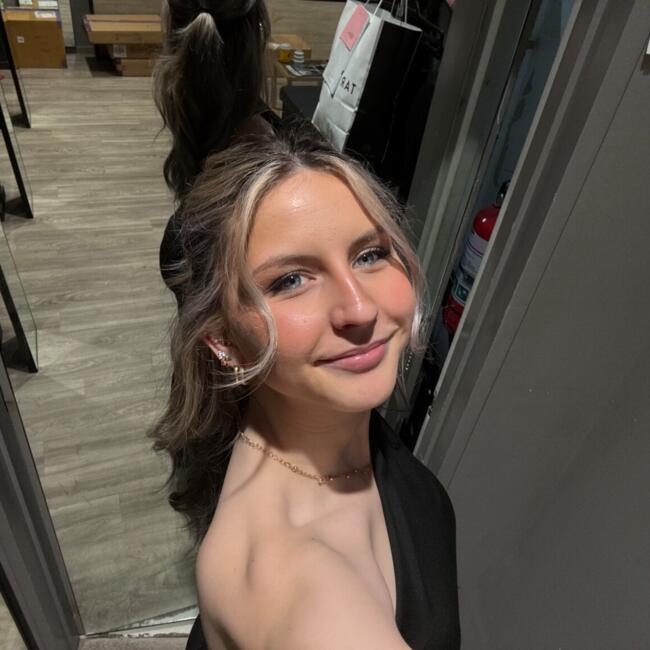 Babysitter in Christchurch: Lucy