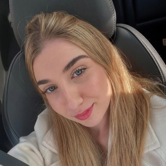 Babysitter em Setúbal: Carolina