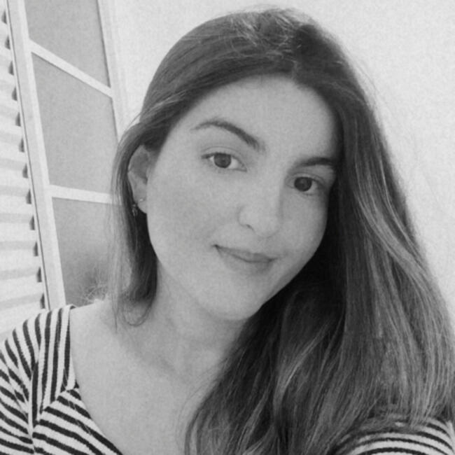 Babá em Marília: Vitória De Barros