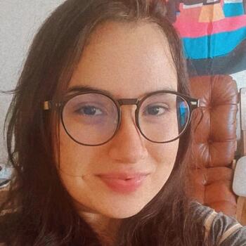 Babysitter in Santo André: Bruna