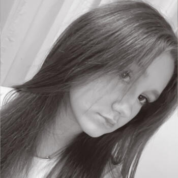 Babysitter in Chevilly-Larue: Felicia