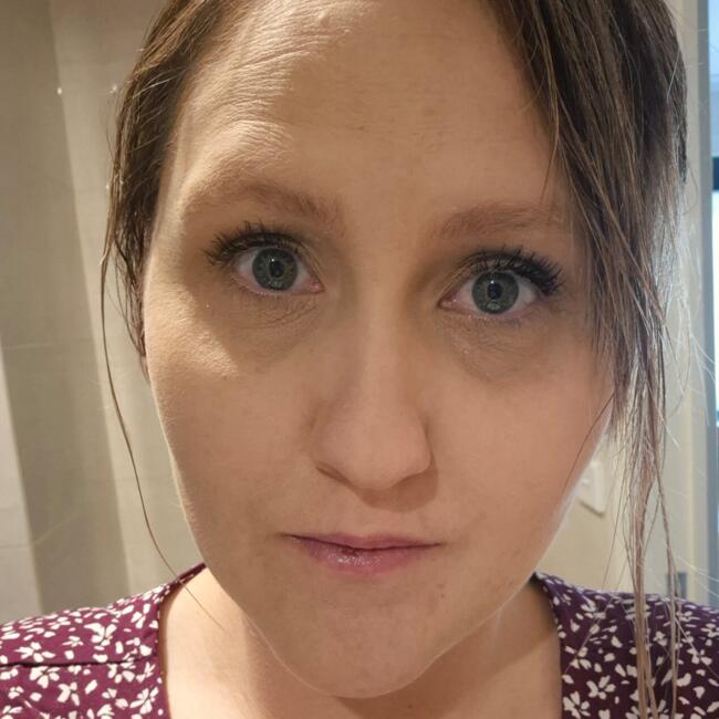 Babysitter in Burnie: Melissa