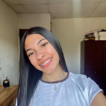 Babysitter in Rosario: Priscila