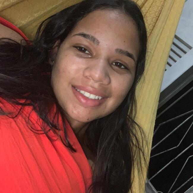 Babysitter in Parnamirim: Anny mirelly