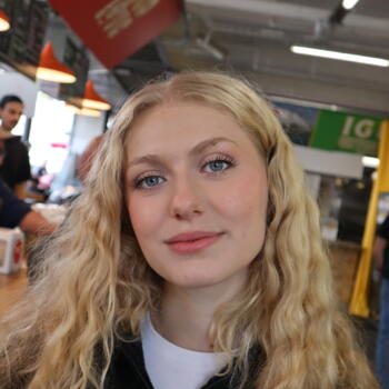 Babysitter Bordeaux: Coline