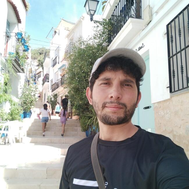 Babysitter in Alfaro: Juan Camilo