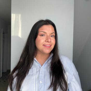 Babysitter in Toronto: Diana