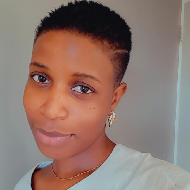 Babysitter in Gordon’s Bay: Angelda