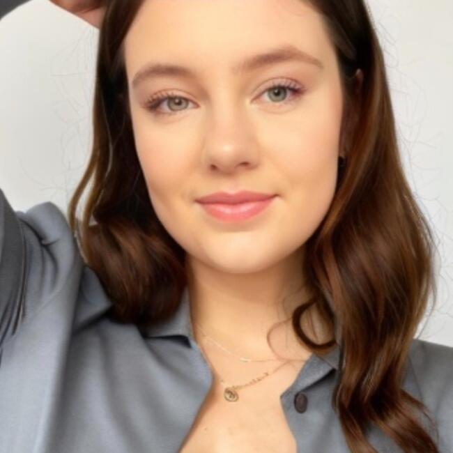 Babysitter in Melbourne: Maddison