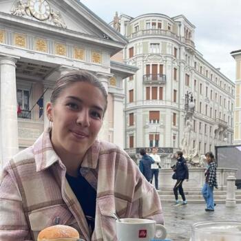 Babysitter in Ljubljana: Minea