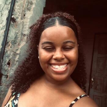 Babysitter in Salvador: Dailane