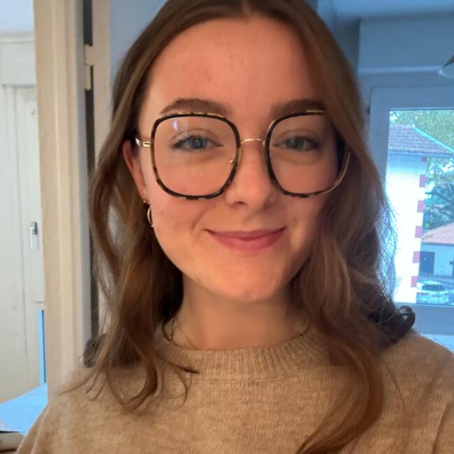 Babysitter in Toulouse: Margaux