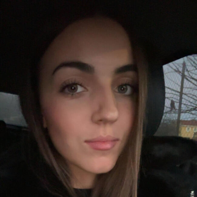 Babysitter in Châtonnay: Ely