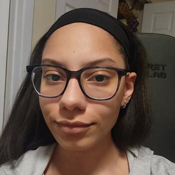 Baby-sitter in Pierrefonds: Leah