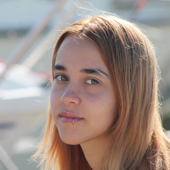 Bébiszitter Vecsés területén: Noémi