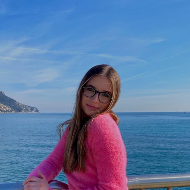 Babysitter a Comerio: Giorgia