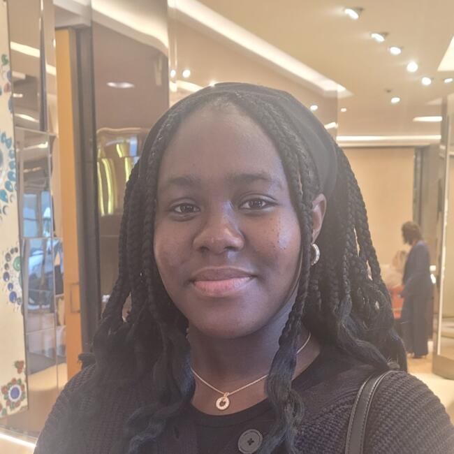 Babysitter in Genf: Deborah