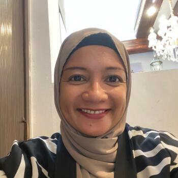 位于新加坡的全职保姆: Naj