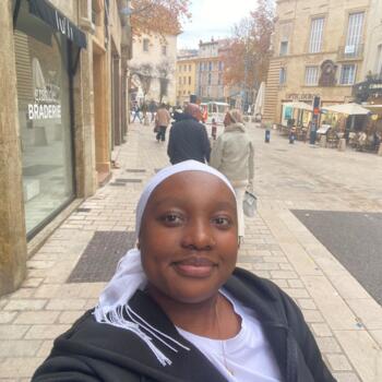 Babysitter in Marseille: Fassulati