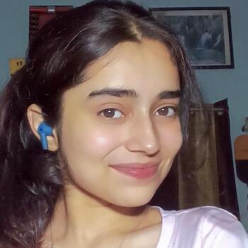 Babysitter Delhi: Vaishnavi