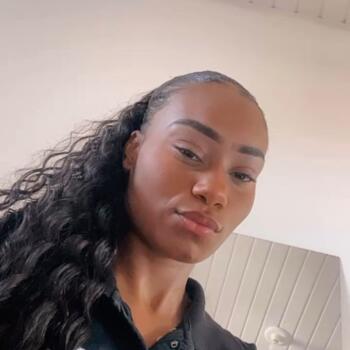 Babysitter in Salvador: Tamile