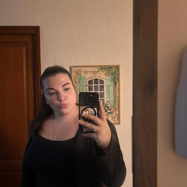 Babysitter in Cuigy-en-Bray: Laly