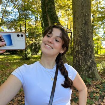 Babysitter στην περιοχή Pessac: Mathilde