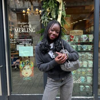 Babysitter in La Rochelle: Fatou