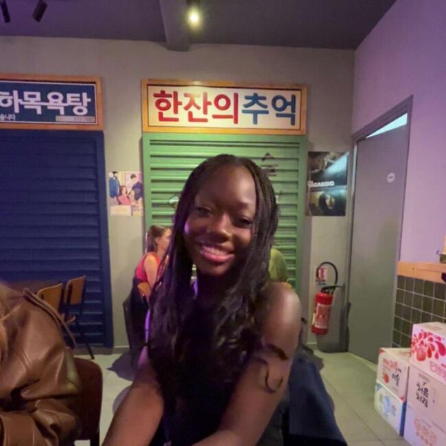 Babysitter in La Rochelle: Fatou