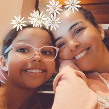 Babysitter in São José dos Campos: Ana