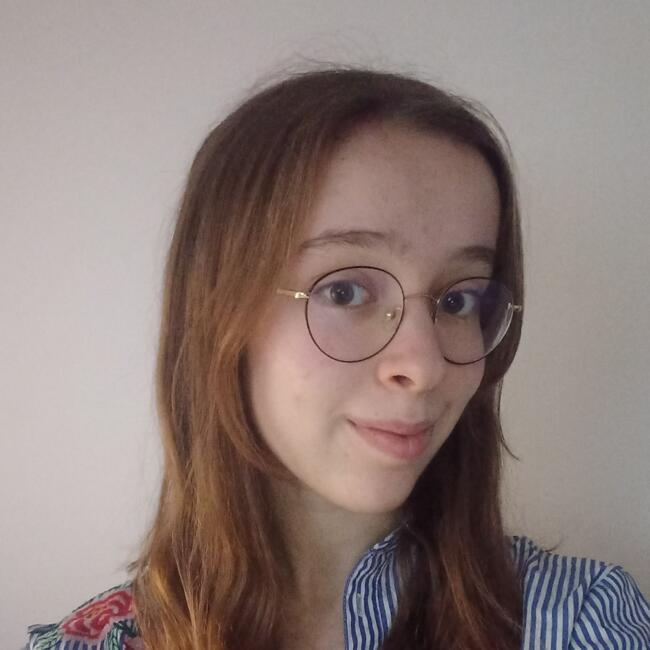 Babysitter in Poitiers: Leïla