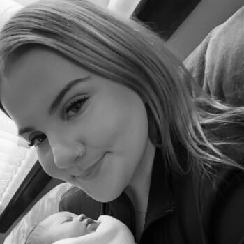 Babysitter in Inverness: Phoebe-Ella